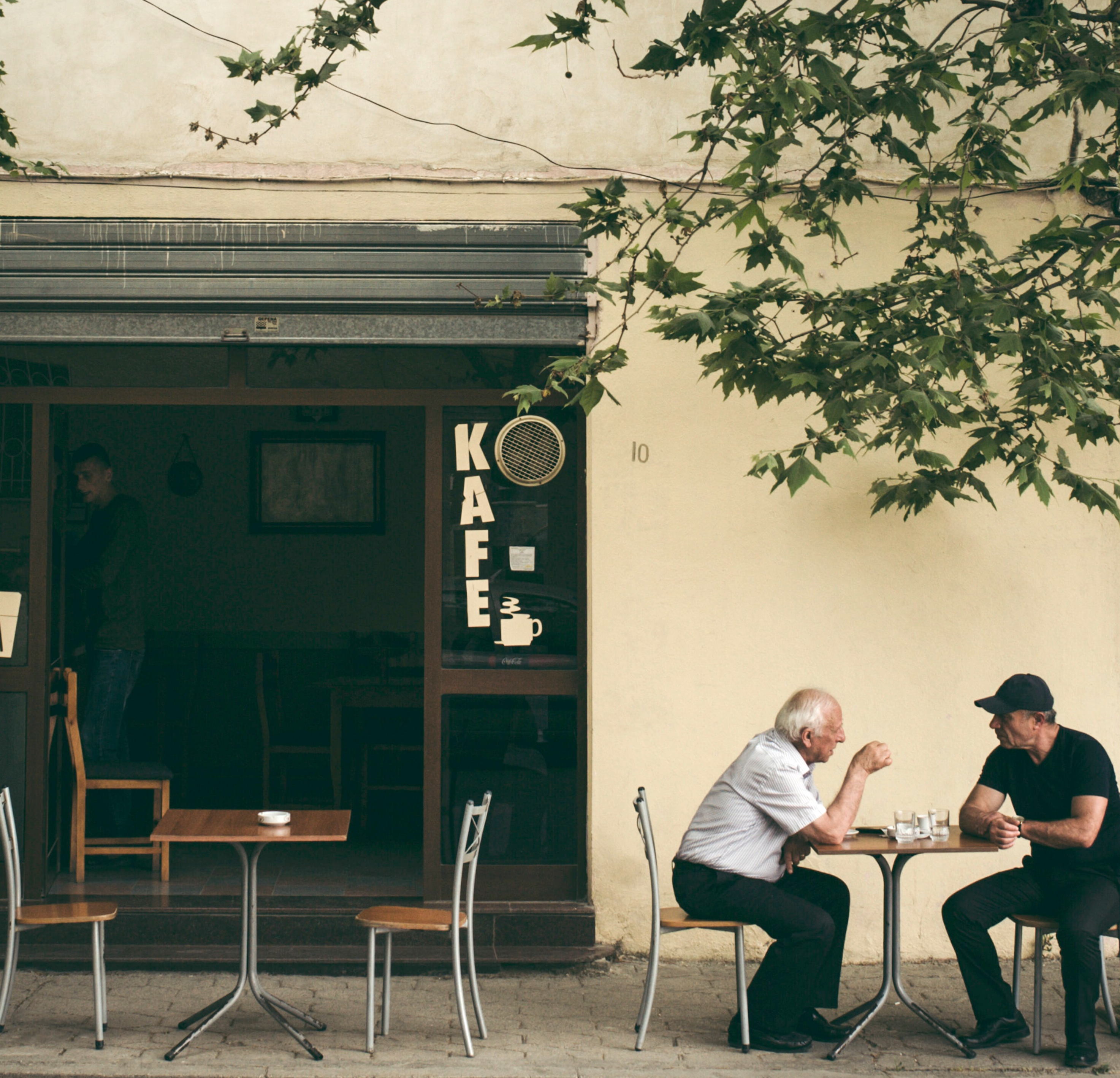 SharingStories_Kafe_Cropped